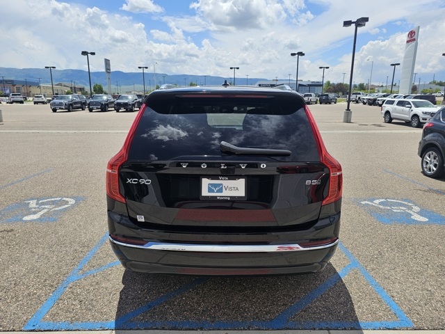 2024 Volvo XC90 B5 Plus photo 3