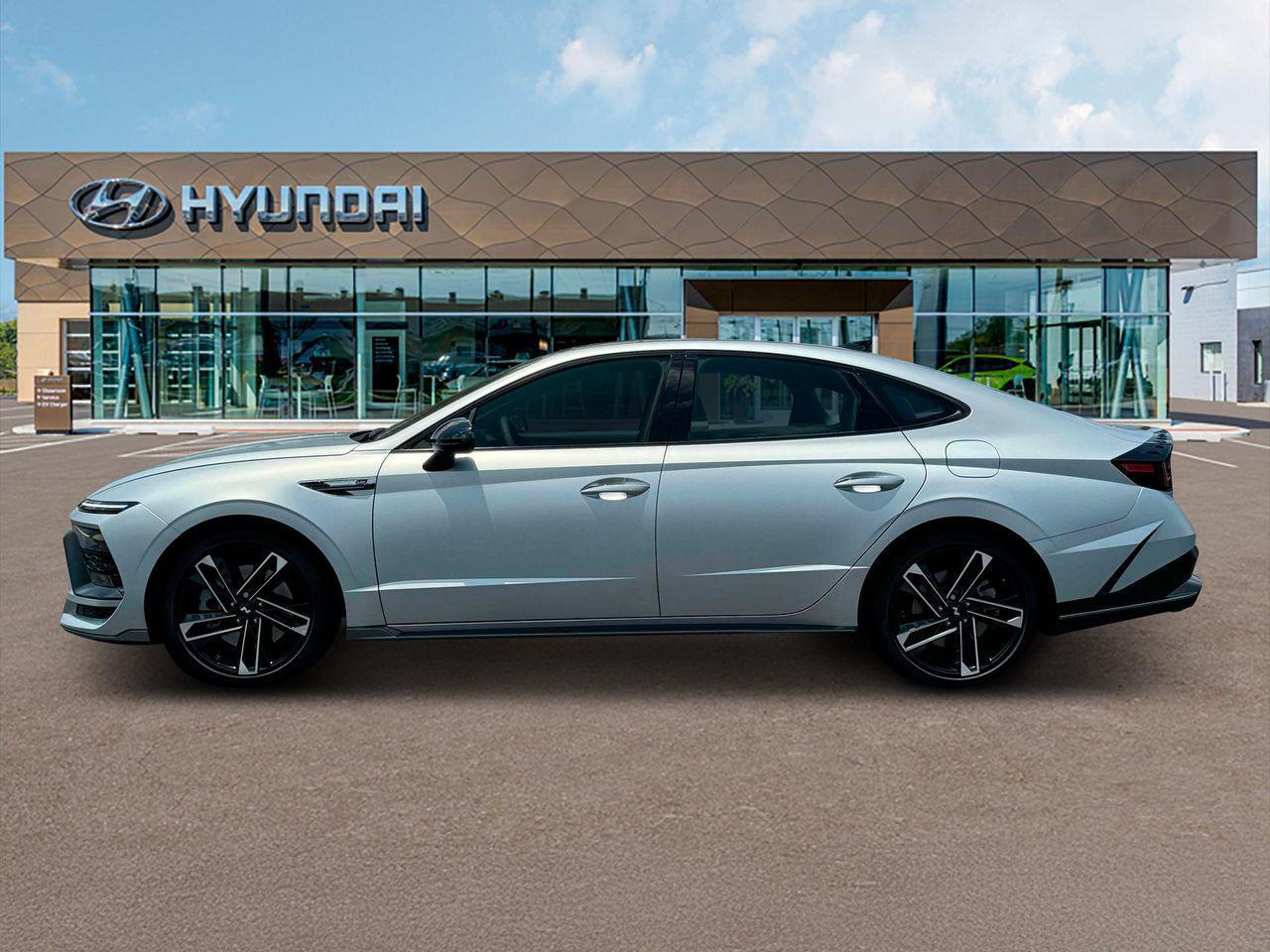 2025 Hyundai Sonata N Line photo 3