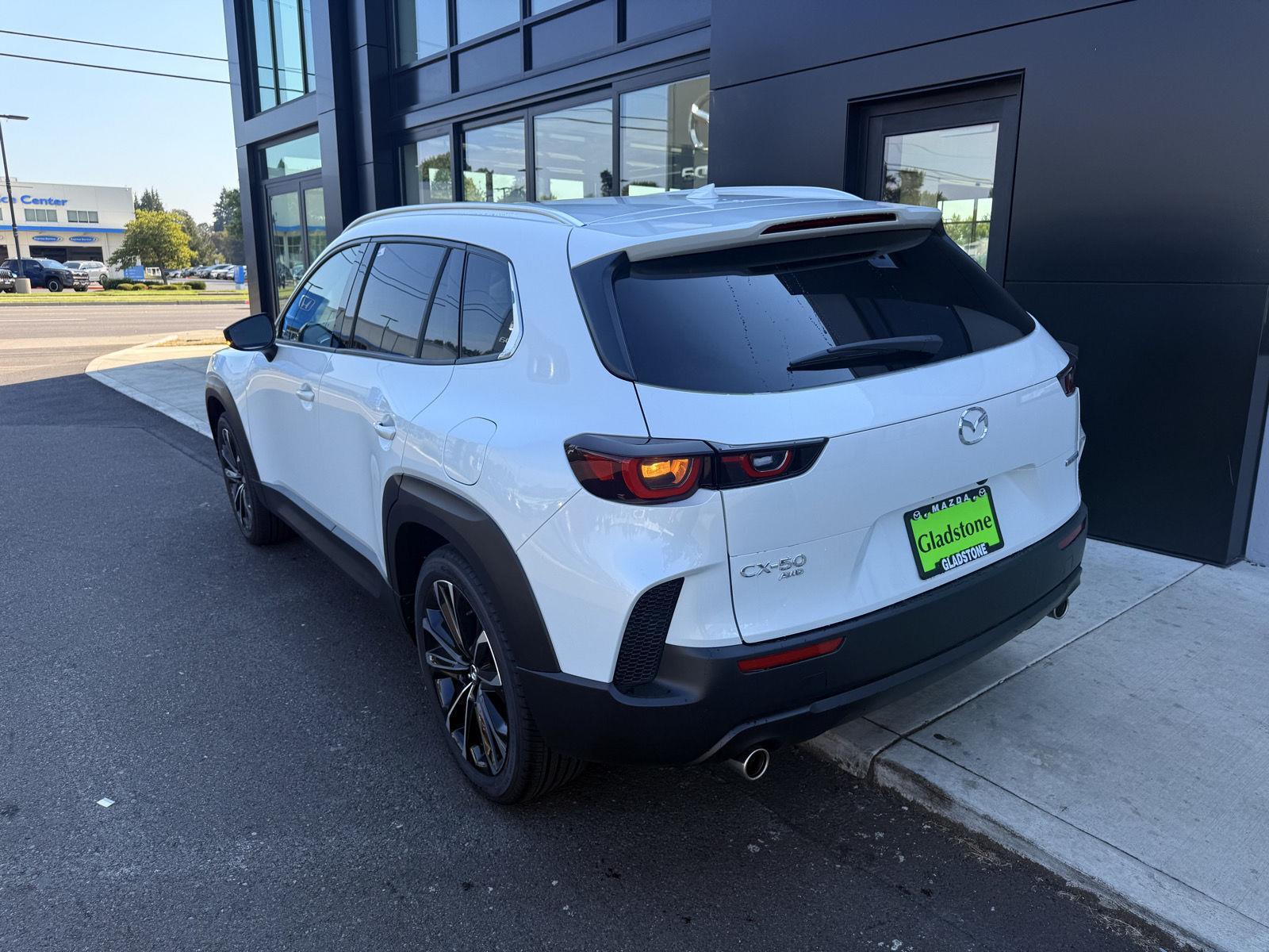 2025 Mazda CX-50 2.5 Premium Plus photo 4