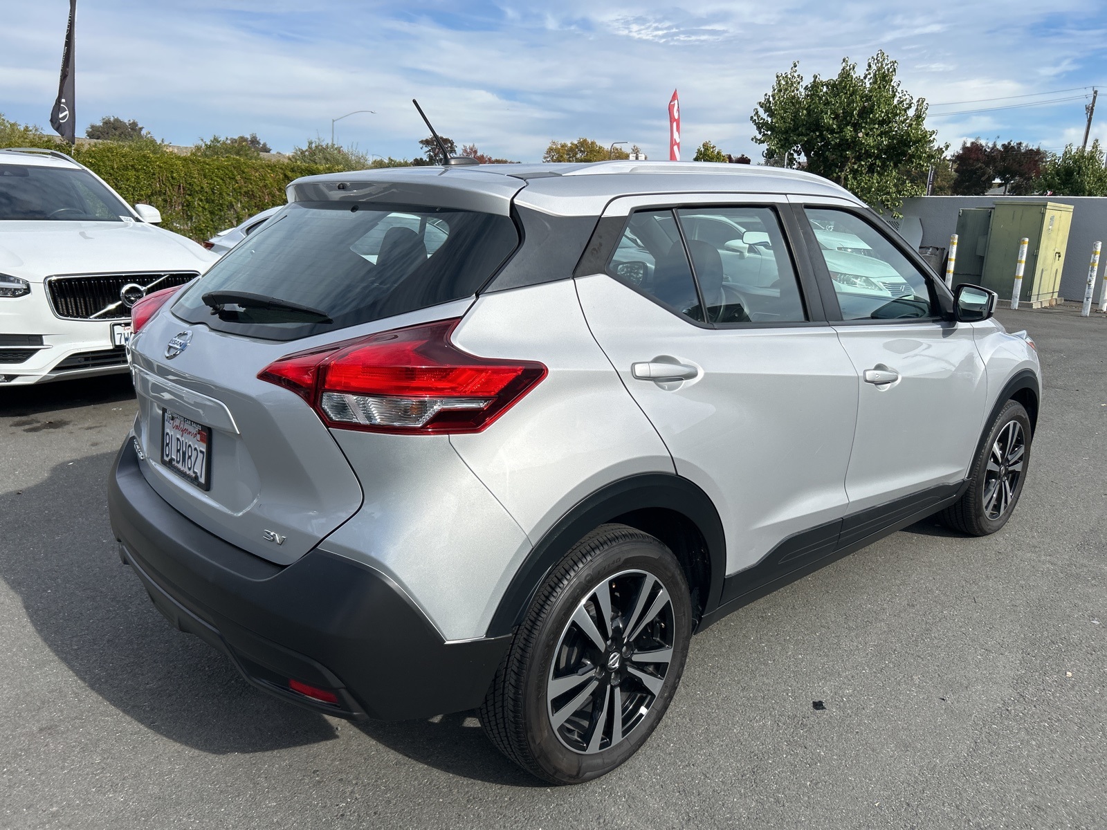 2019 Nissan Kicks SV photo 3
