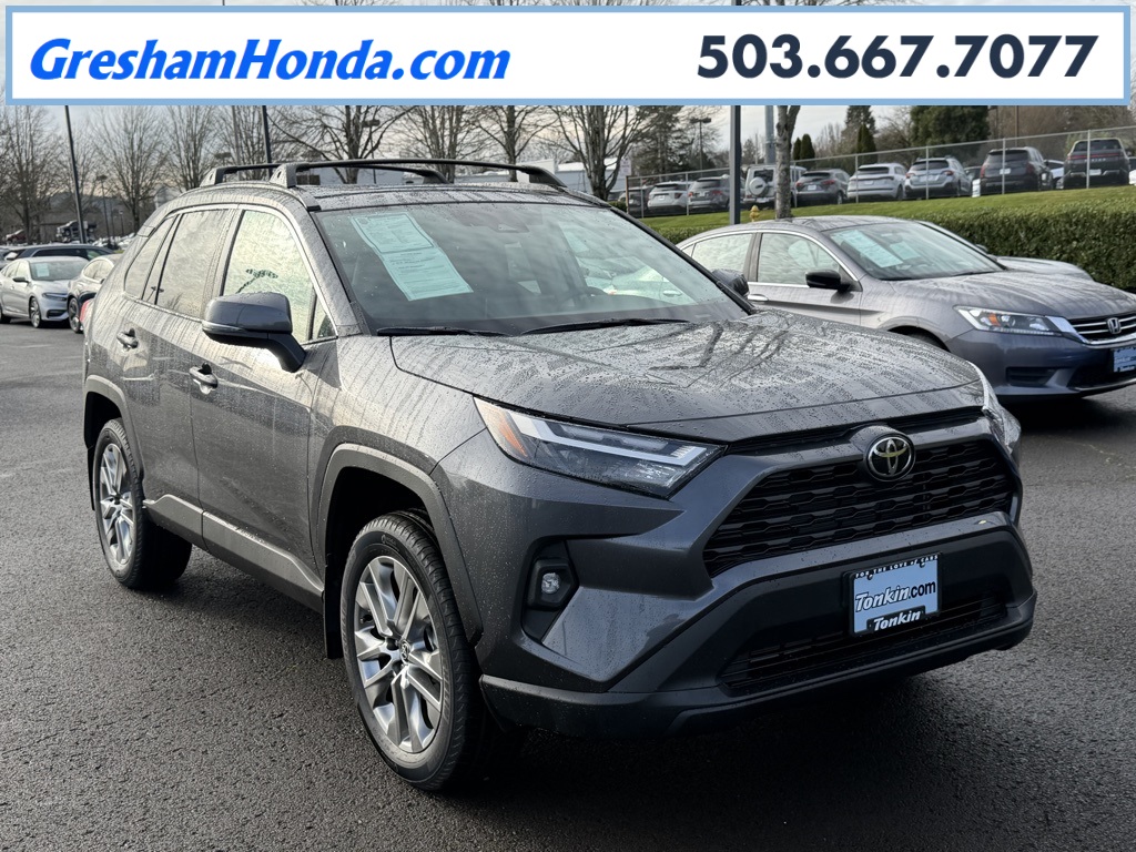 2025 Toyota RAV4 XLE Premium's photo