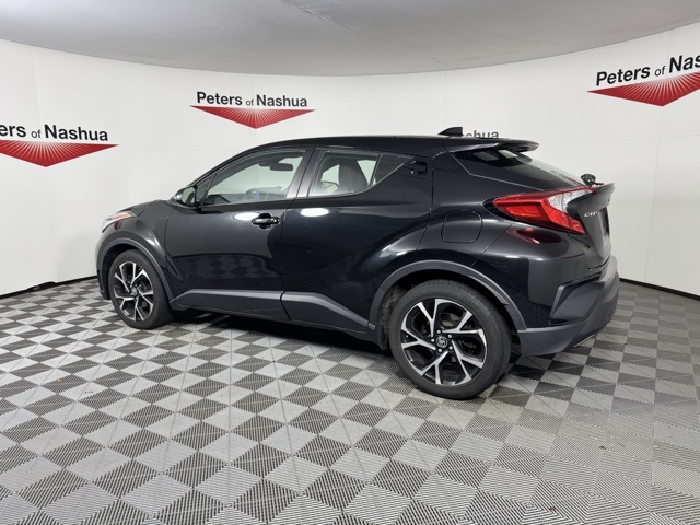 2020 Toyota C-HR XLE photo 3