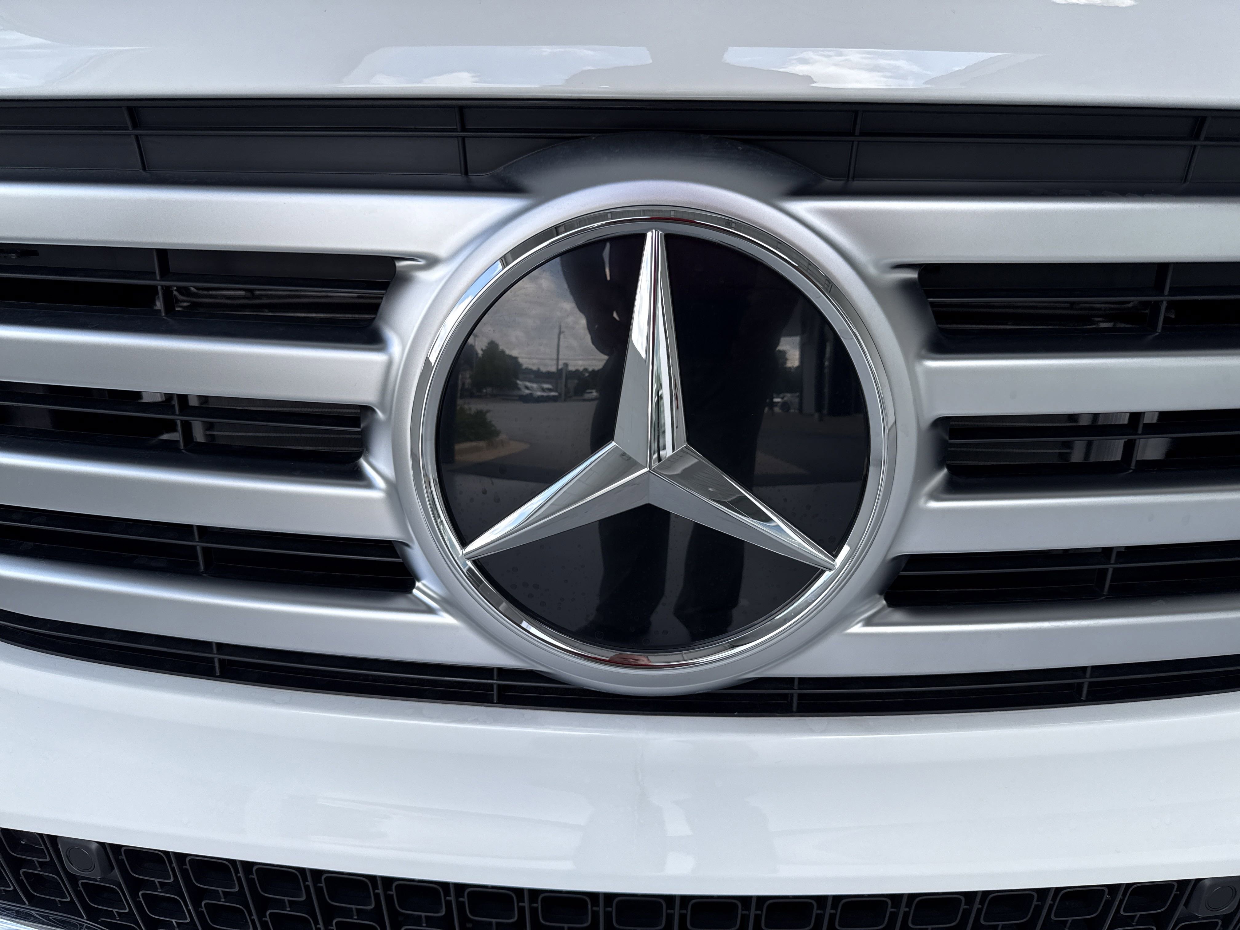2026 Mercedes Benz GLB 250 photo 4