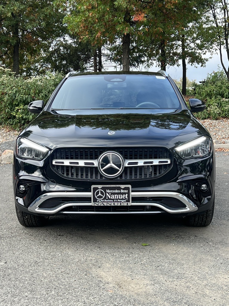 2025 Mercedes Benz GLA 250 4MATIC photo 2