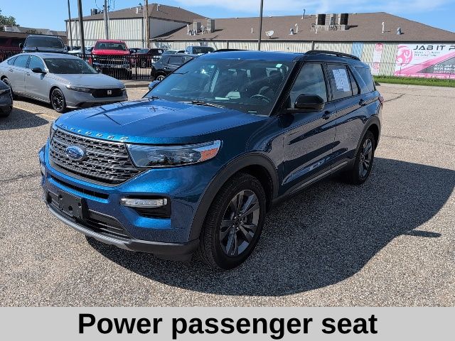 2022 Ford Explorer XLT photo 4