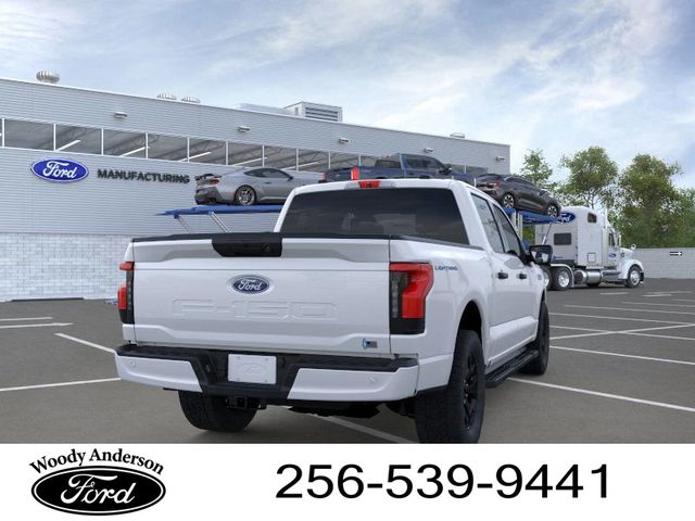 2025 Ford F-150 Lightning XLT photo 8
