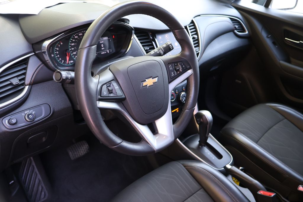 2020 Chevrolet Trax LT photo 22