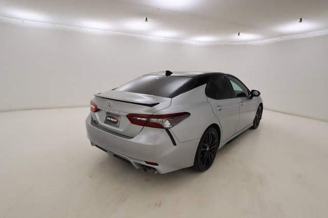 2022 Toyota Camry XSE photo 3
