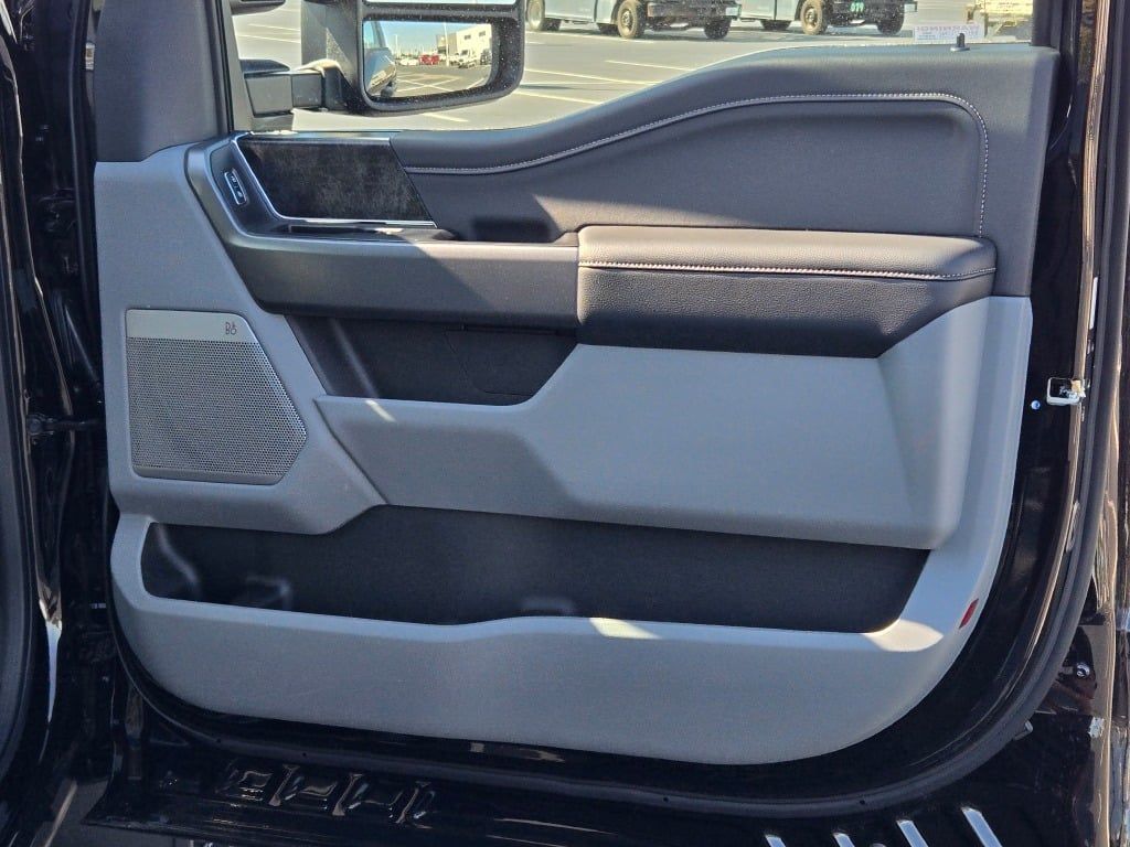 2026 Ford F-250 photo 4