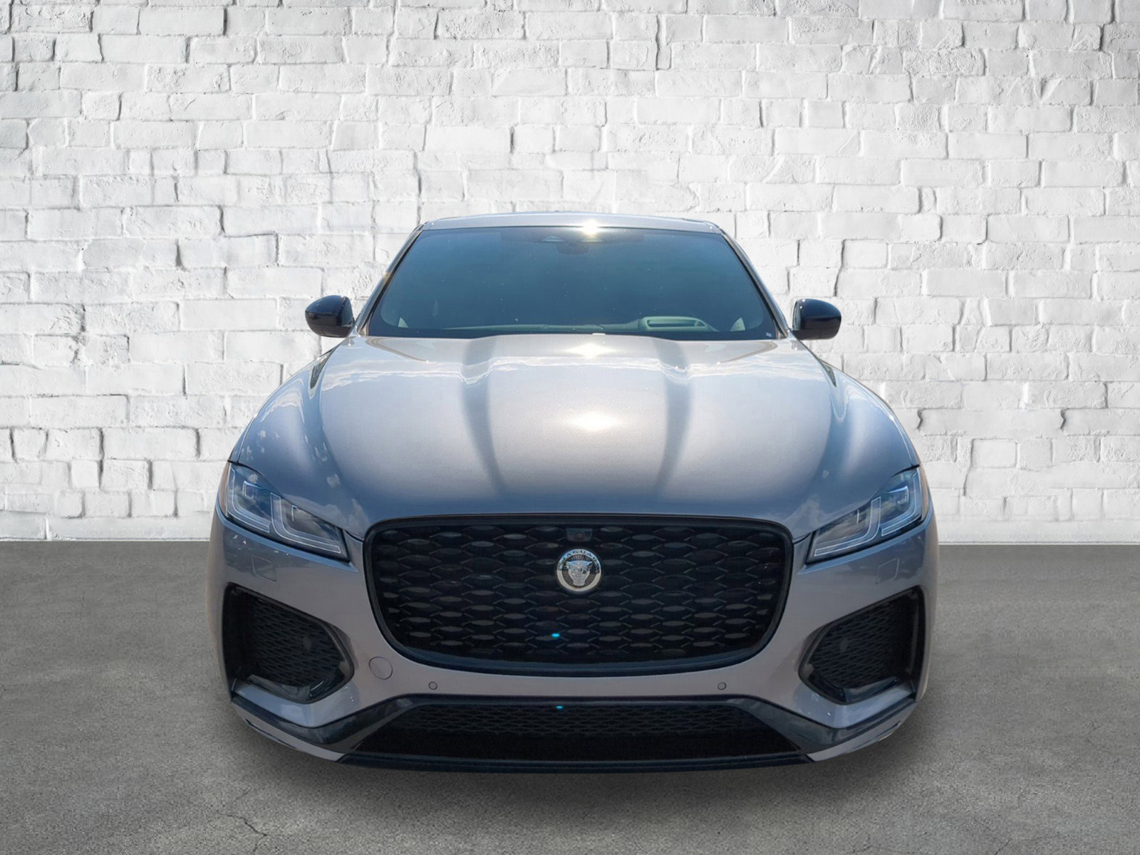 2026 Jaguar F-PACE P250 R-Dynamic S photo 2