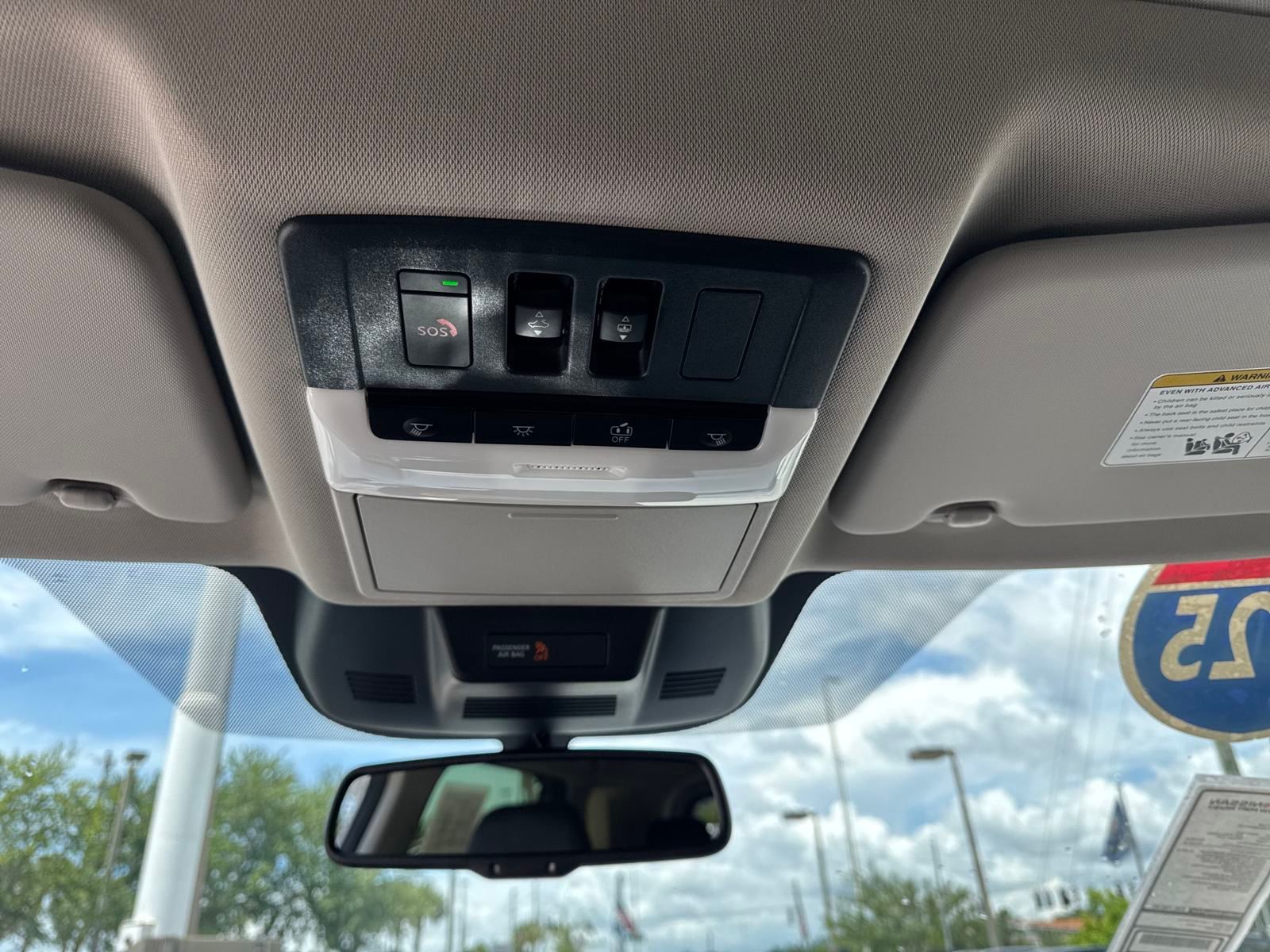 2025 Nissan Rogue Platinum photo 19