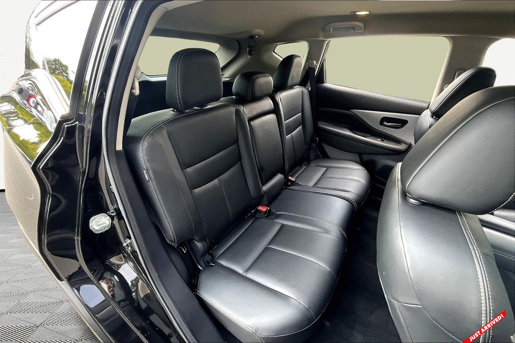 2024 Nissan Murano SV photo 17