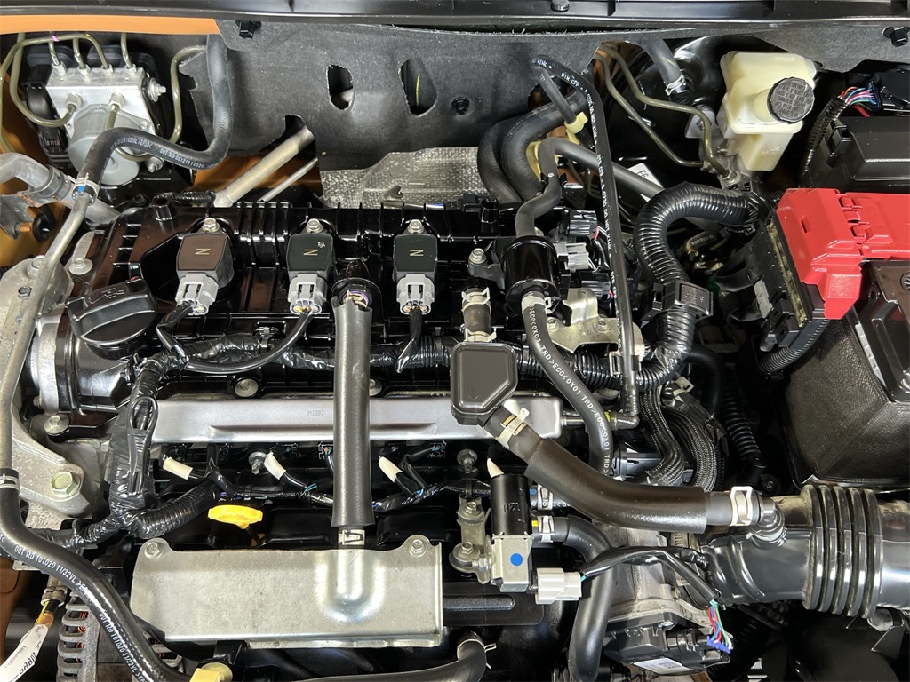 2021 Nissan Kicks SV photo 14