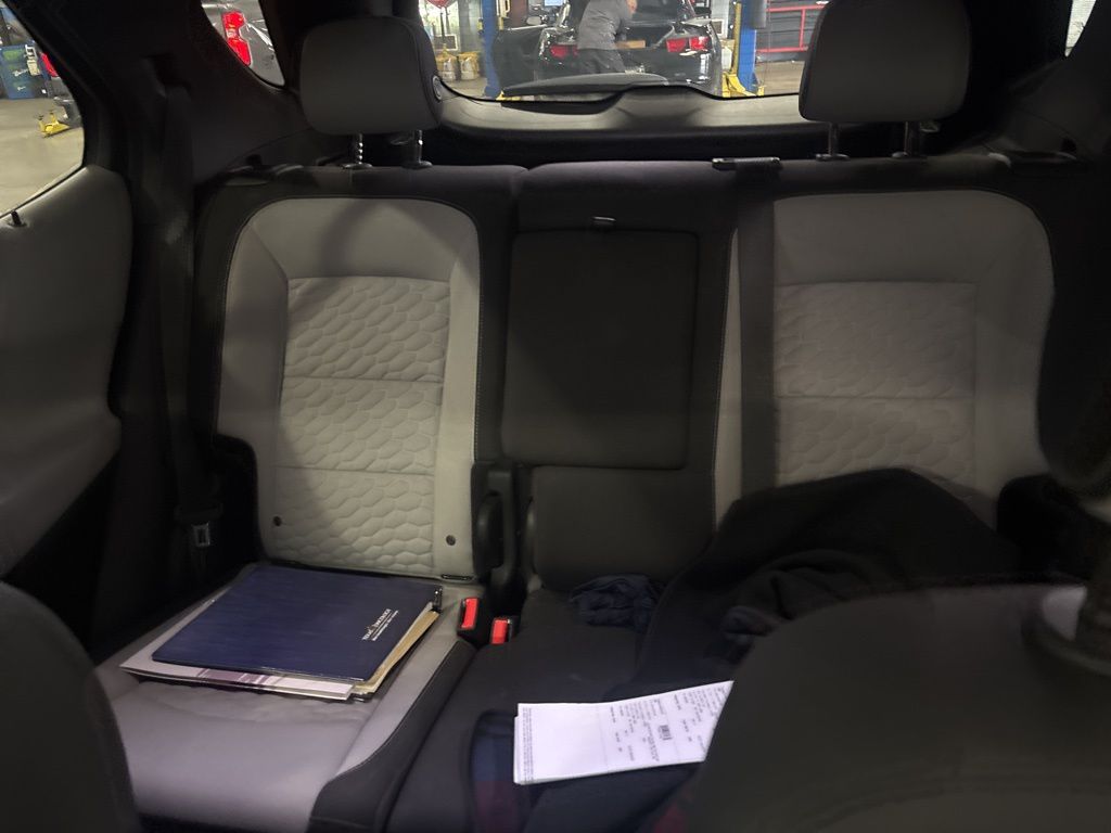 2018 Chevrolet Equinox LT photo 24