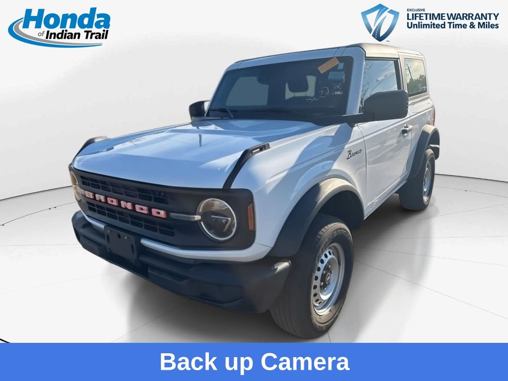 2022 Ford Bronco 2-Door Base's photo