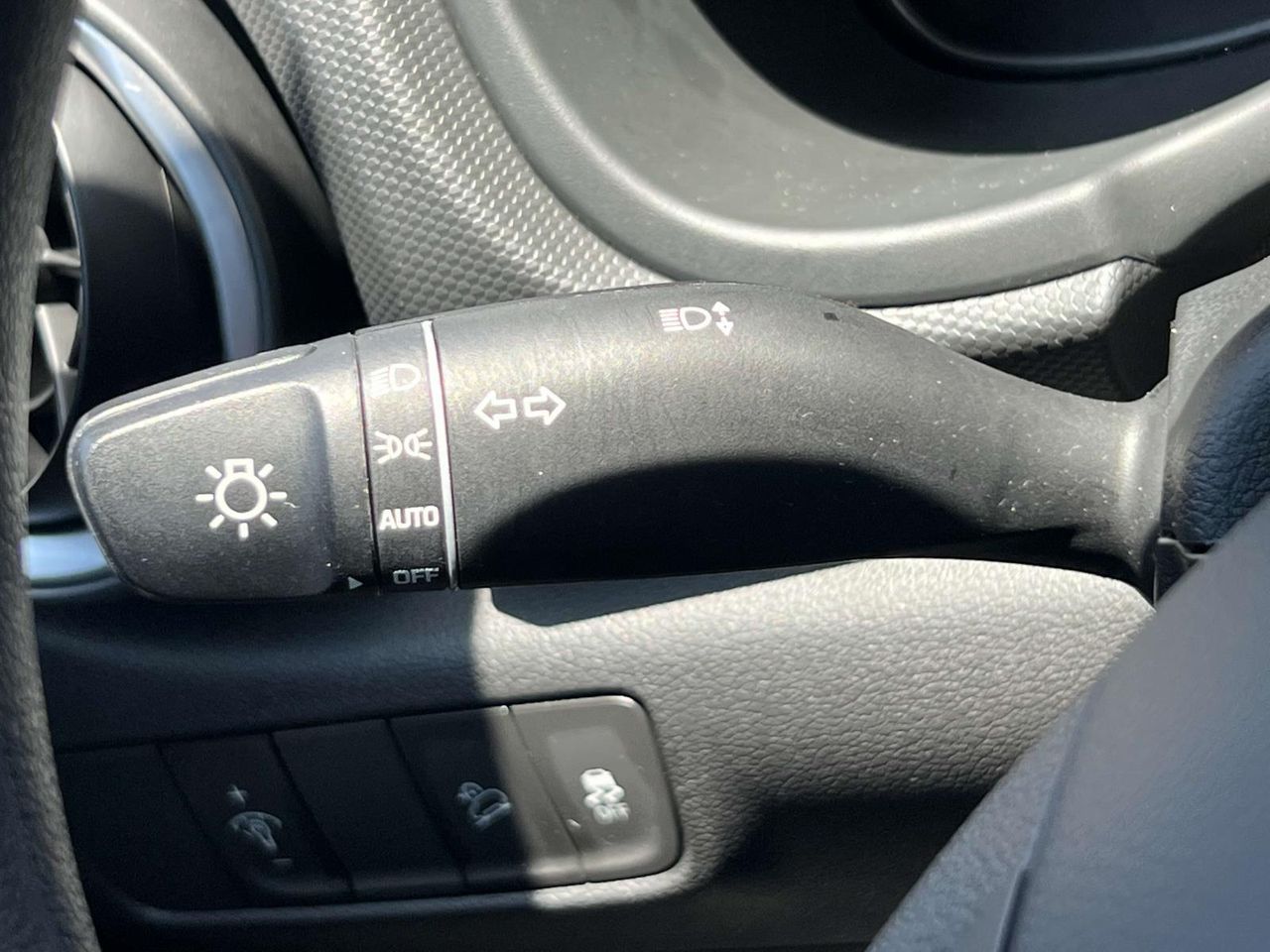 2023 Hyundai Kona SEL photo 18