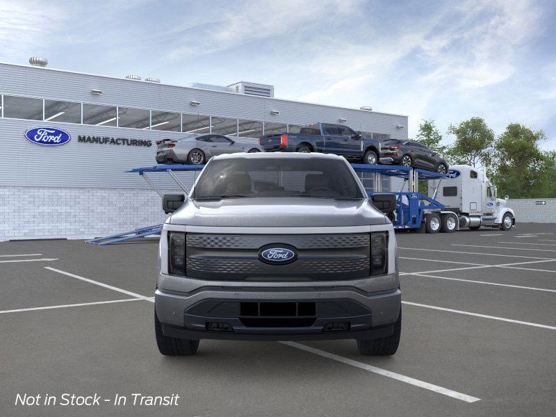 2025 Ford F-150 Lightning photo 2