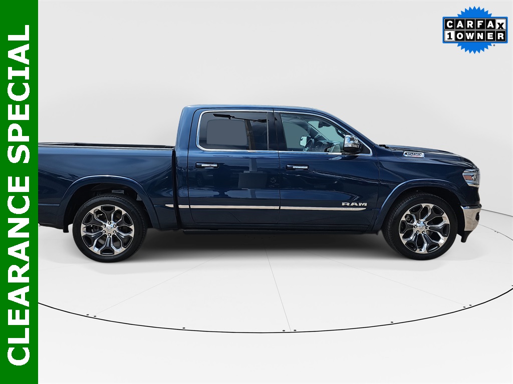 2022 Ram 1500 Limited photo 2