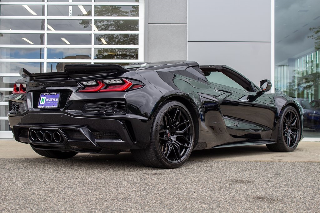 2025 Chevrolet Corvette Z06 3LZ photo 9