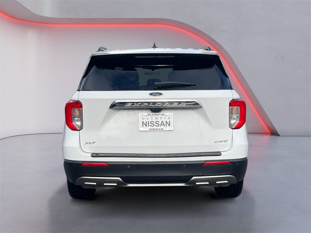 2023 Ford Explorer XLT photo 4
