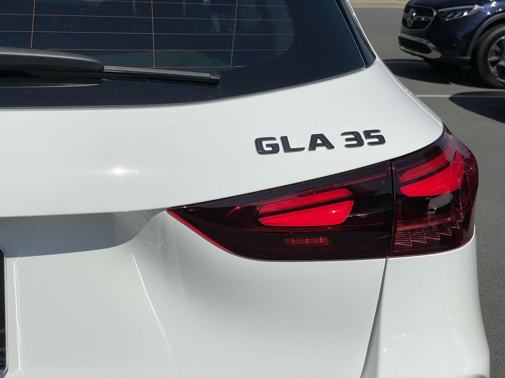 2025 Mercedes Benz GLA 35 AMG 4MATIC photo 2