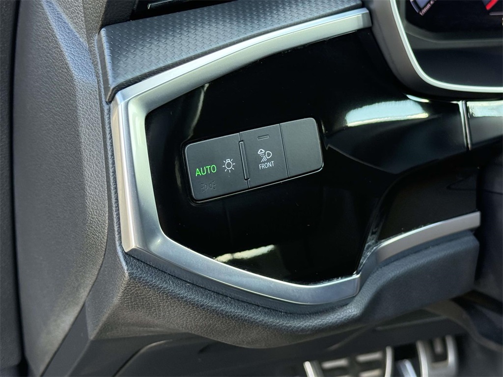 2020 Audi Q3 Premium Plus photo 27