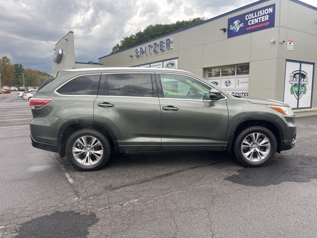 2015 Toyota Highlander XLE photo 3