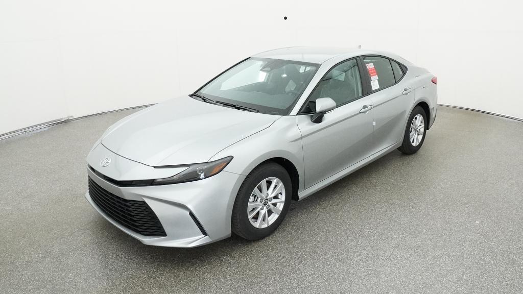 2026 Toyota Camry LE's photo