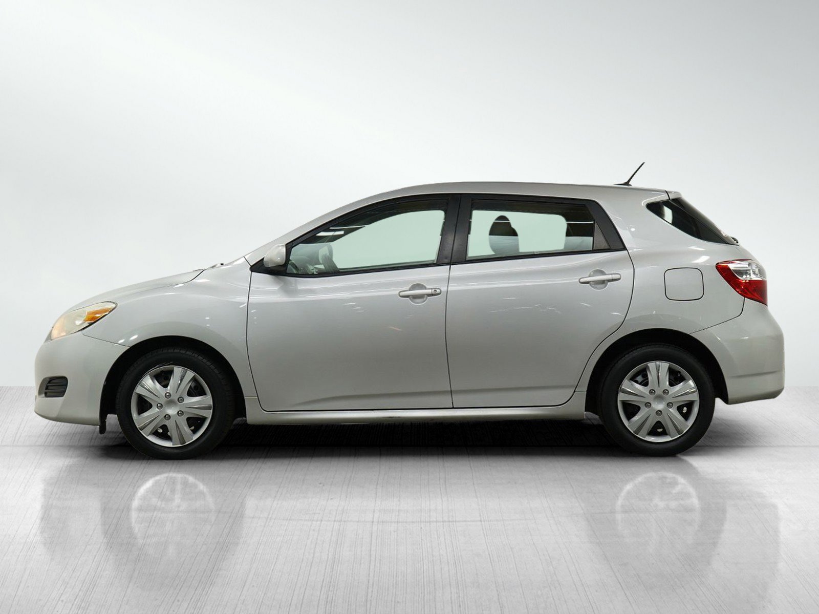 Used 2011 Toyota Matrix Base with VIN 2T1KU4EE0BC565463 for sale in Minneapolis, Minnesota