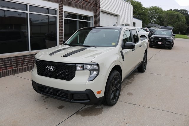 2025 Ford Maverick XLT photo 3