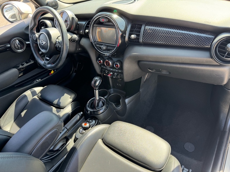 2017 Mini Cooper Convertible S photo 21