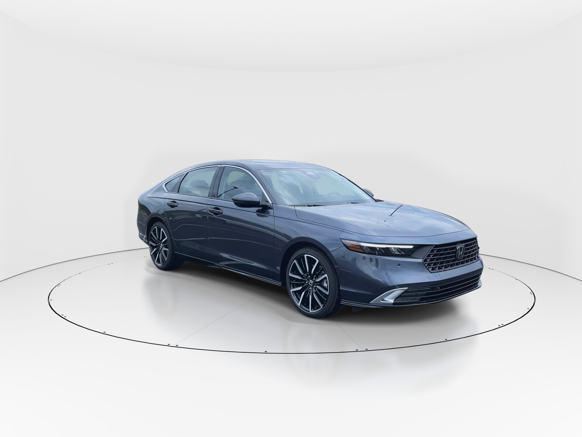 2025 Honda Accord Hybrid Touring photo 2