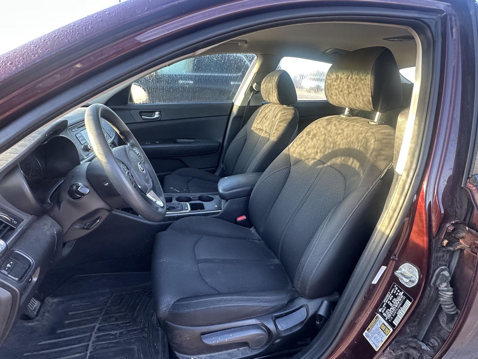 2017 Kia Optima LX photo 7