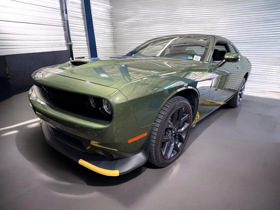 2020 Dodge Challenger GT photo 2