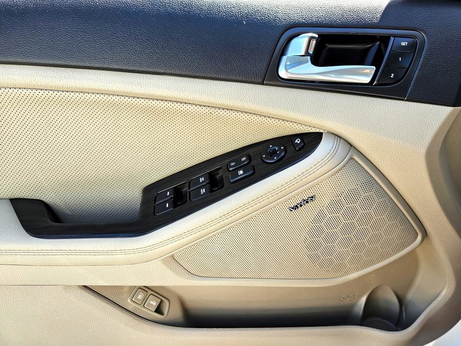2014 Kia Optima EX photo 26