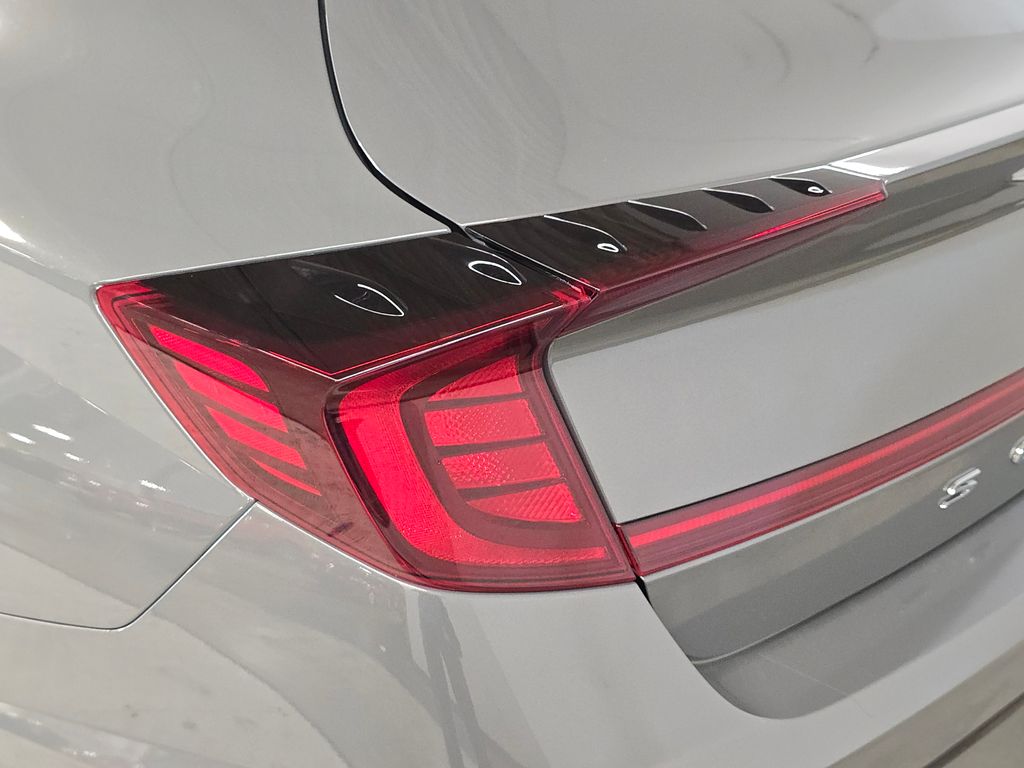 2023 Hyundai Sonata SEL Convenience N Line photo 12