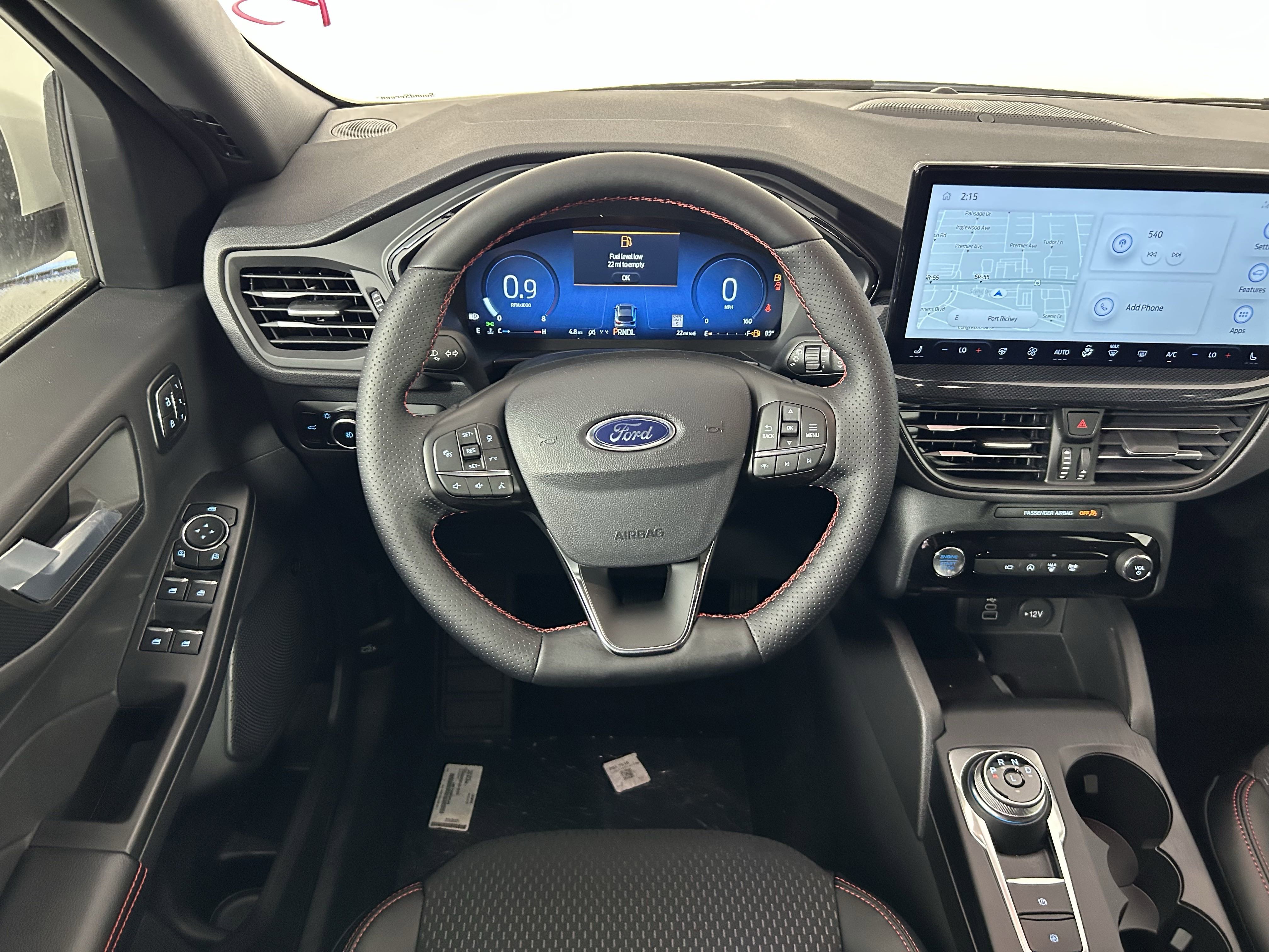 2025 Ford Escape ST-Line Select photo 2