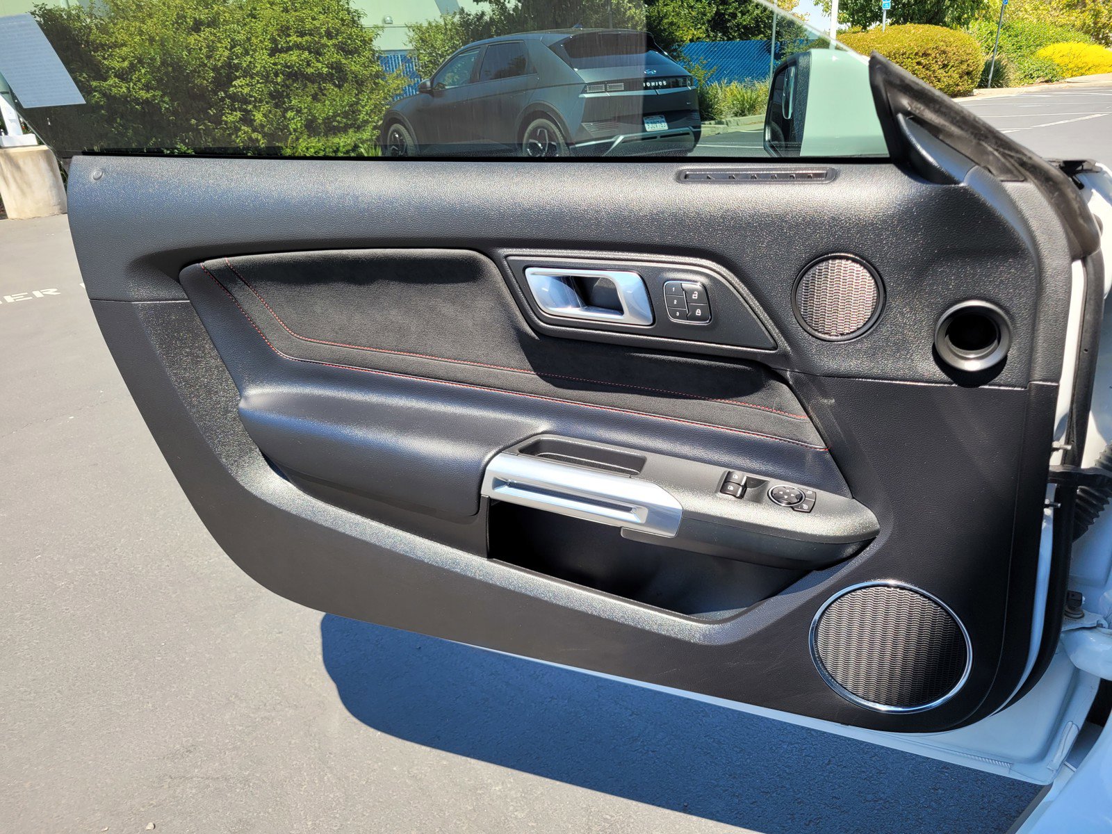 2023 Ford Mustang GT Premium photo 26