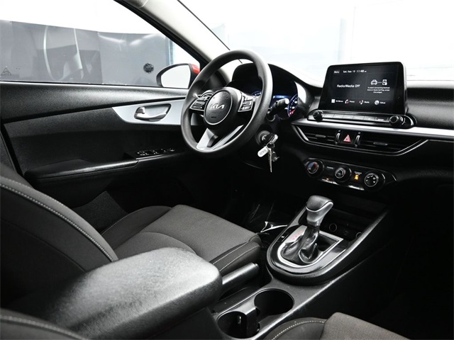 2023 Kia Forte LXS photo 16