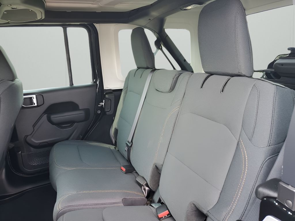 2025 Jeep Wrangler Sport photo 18