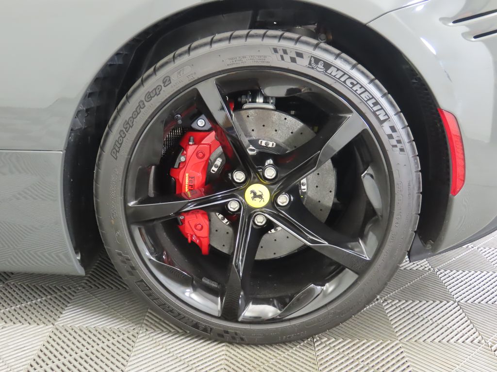 2024 Ferrari SF90 Stradale Base photo 23
