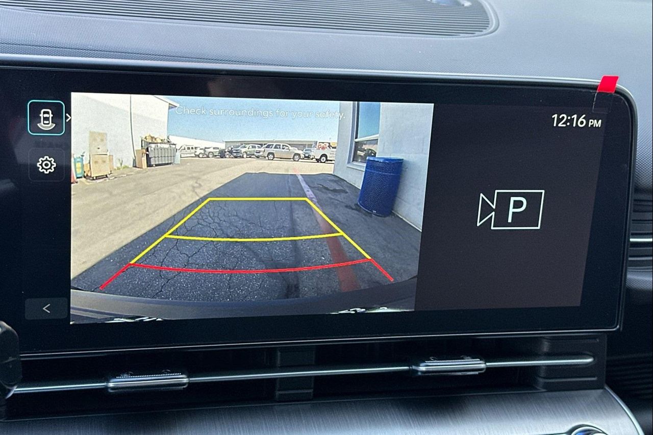 2025 Hyundai Kona SEL photo 21