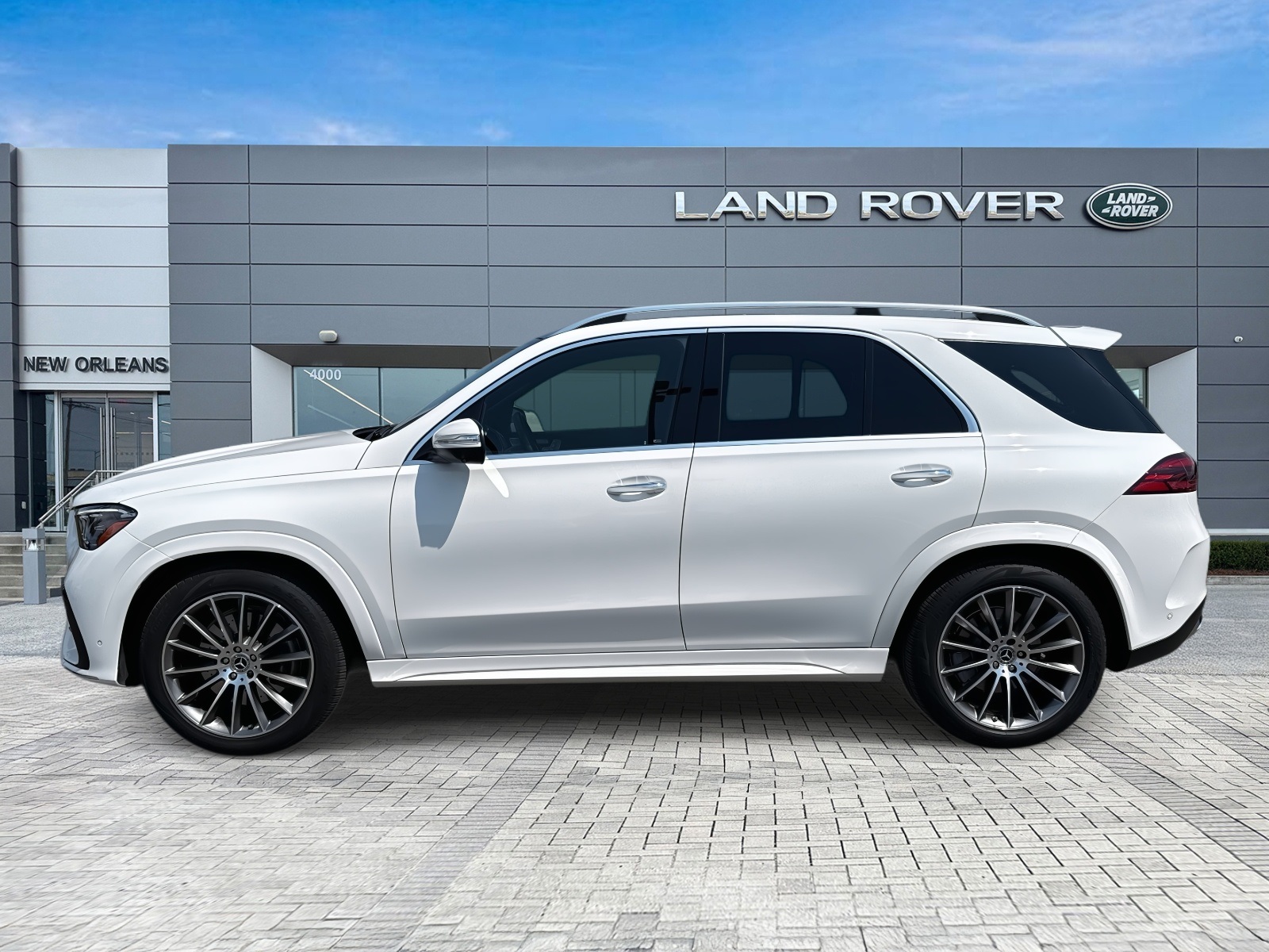 2024 Mercedes Benz GLE 450 4MATIC photo 2