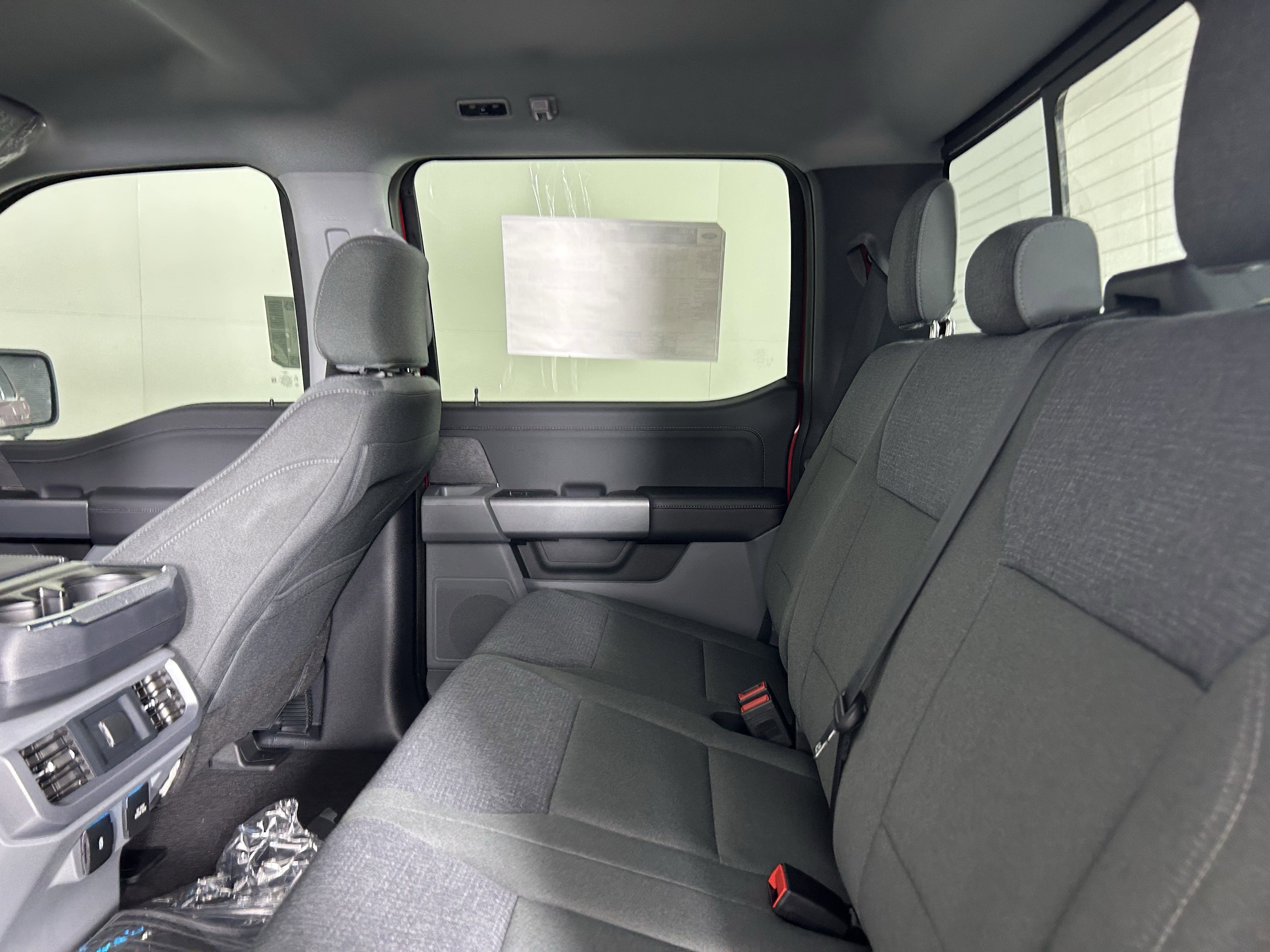 2025 Ford F-150 XLT photo 5