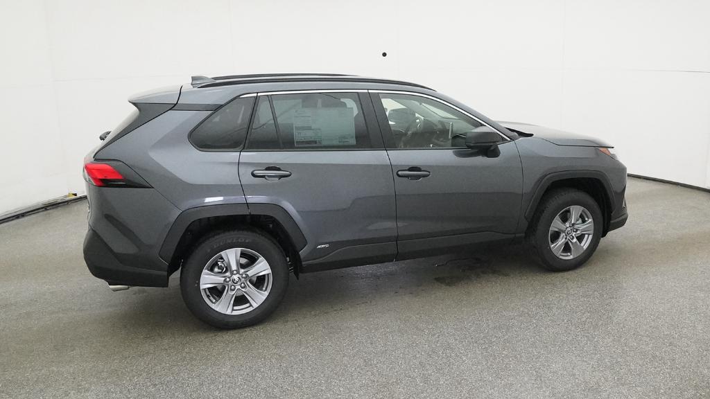 2025 Toyota RAV4 Hybrid LE photo 21