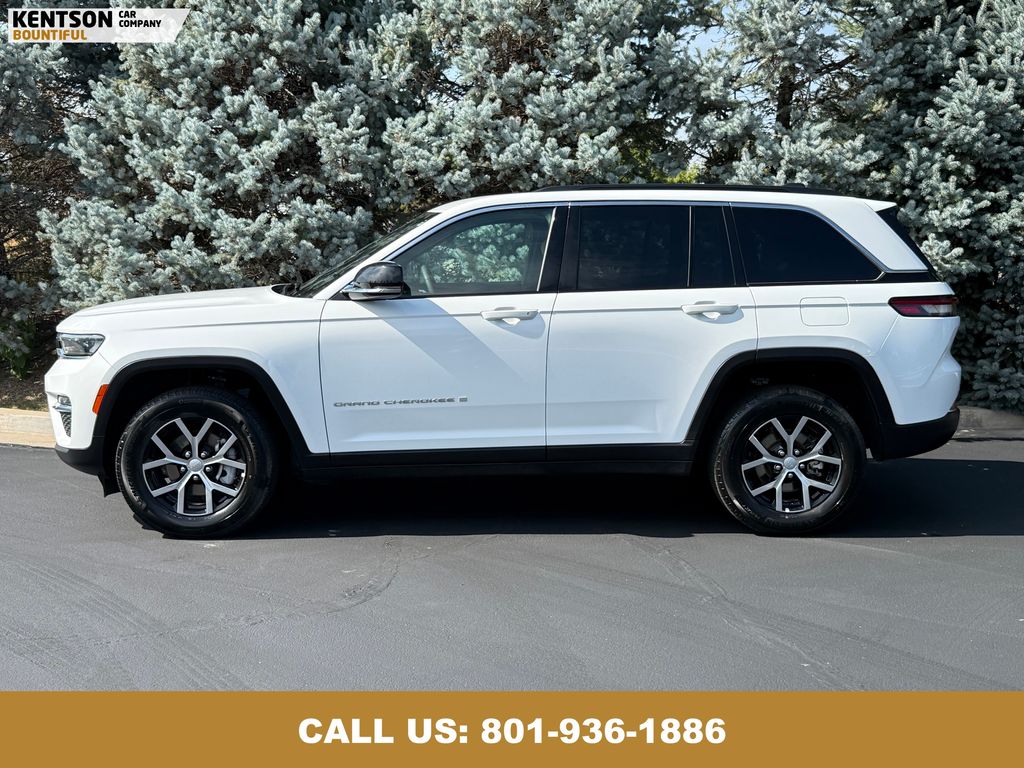 2024 Jeep Grand Cherokee Limited photo 4