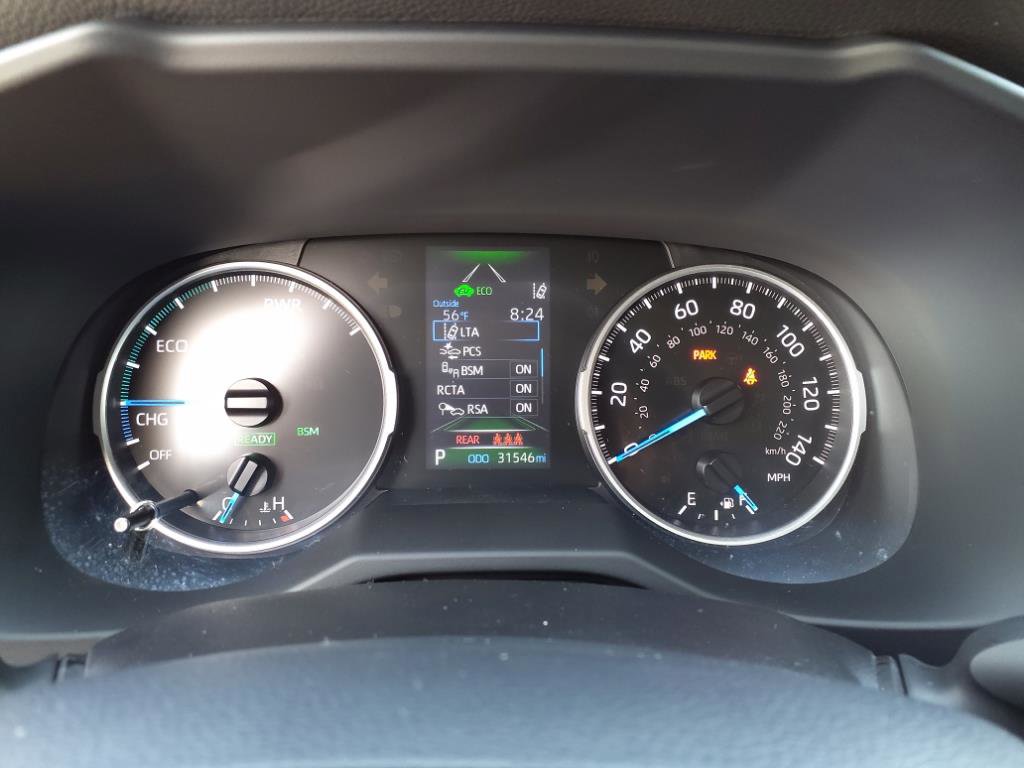2022 Toyota RAV4 Hybrid LE photo 17