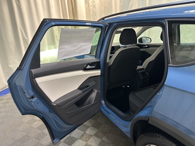 2025 Volkswagen Taos S photo 23