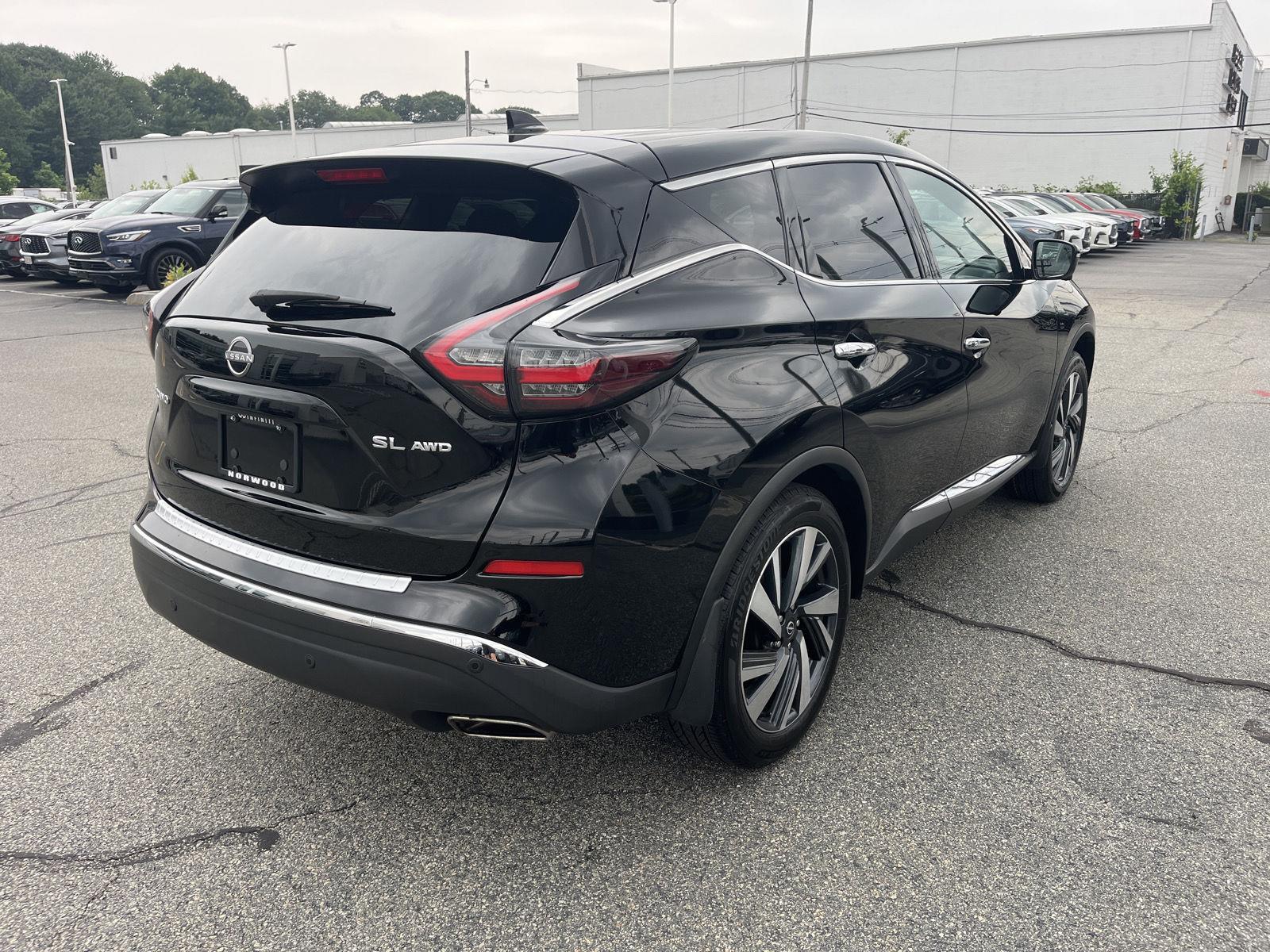 2024 Nissan Murano SL photo 3
