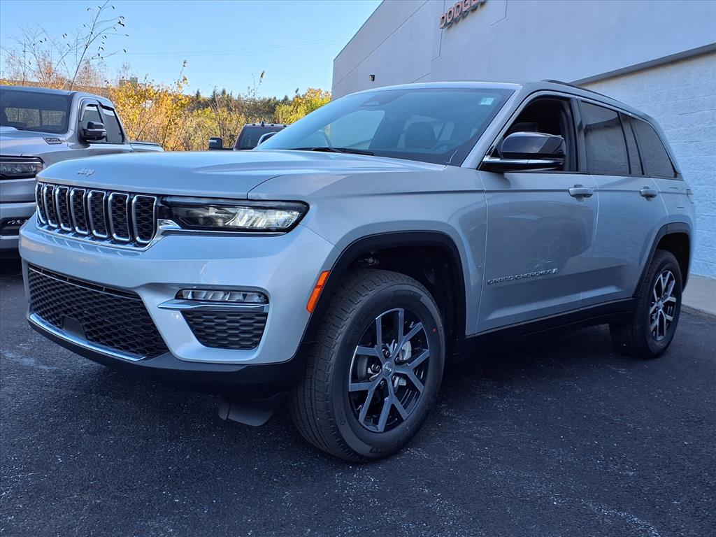 2025 Jeep Grand Cherokee Limited's photo